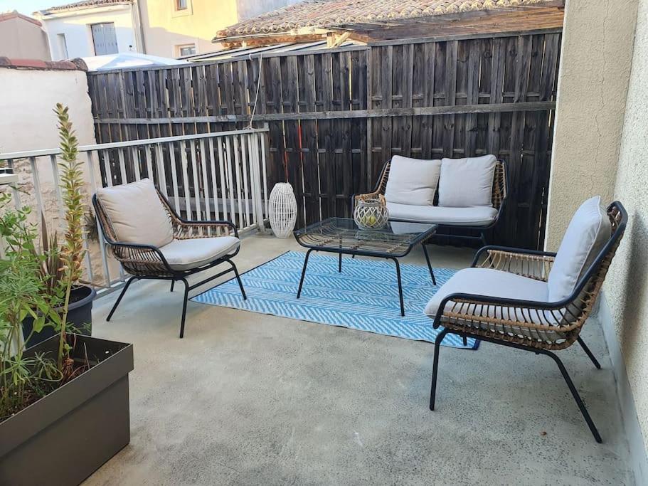 -Garrigue- Face A La Cite Medievale Studio Terrasse Classe 4☆ Carcassonne Buitenkant foto